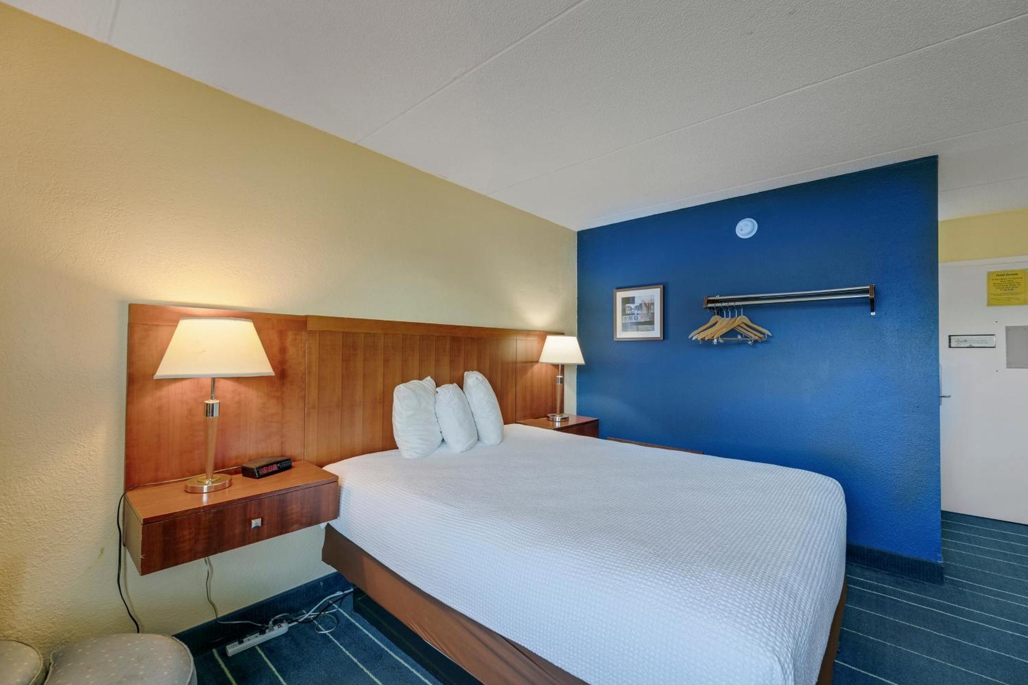 Relax Inn Александрия Екстериор снимка